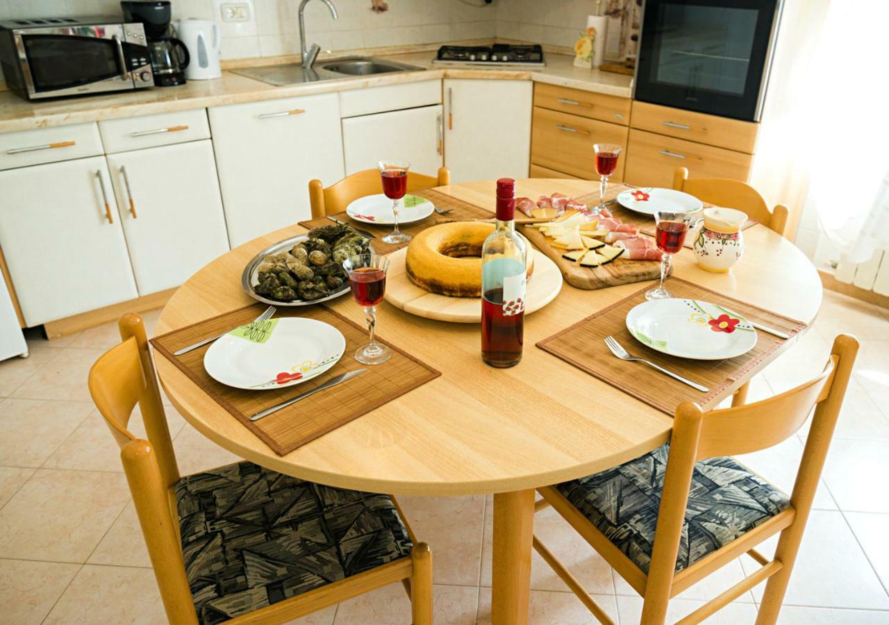 Apartment Dora Умаг Екстериор снимка